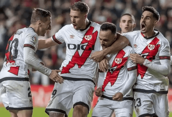 周日007西甲保级六分战：巴列卡诺魔鬼主场硬撼克星！残阵博弈谁能抢得先机？